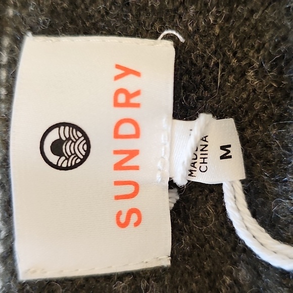 Women's Cozy Dark Green Sweater From Anthropologie - Picture 12 of 13